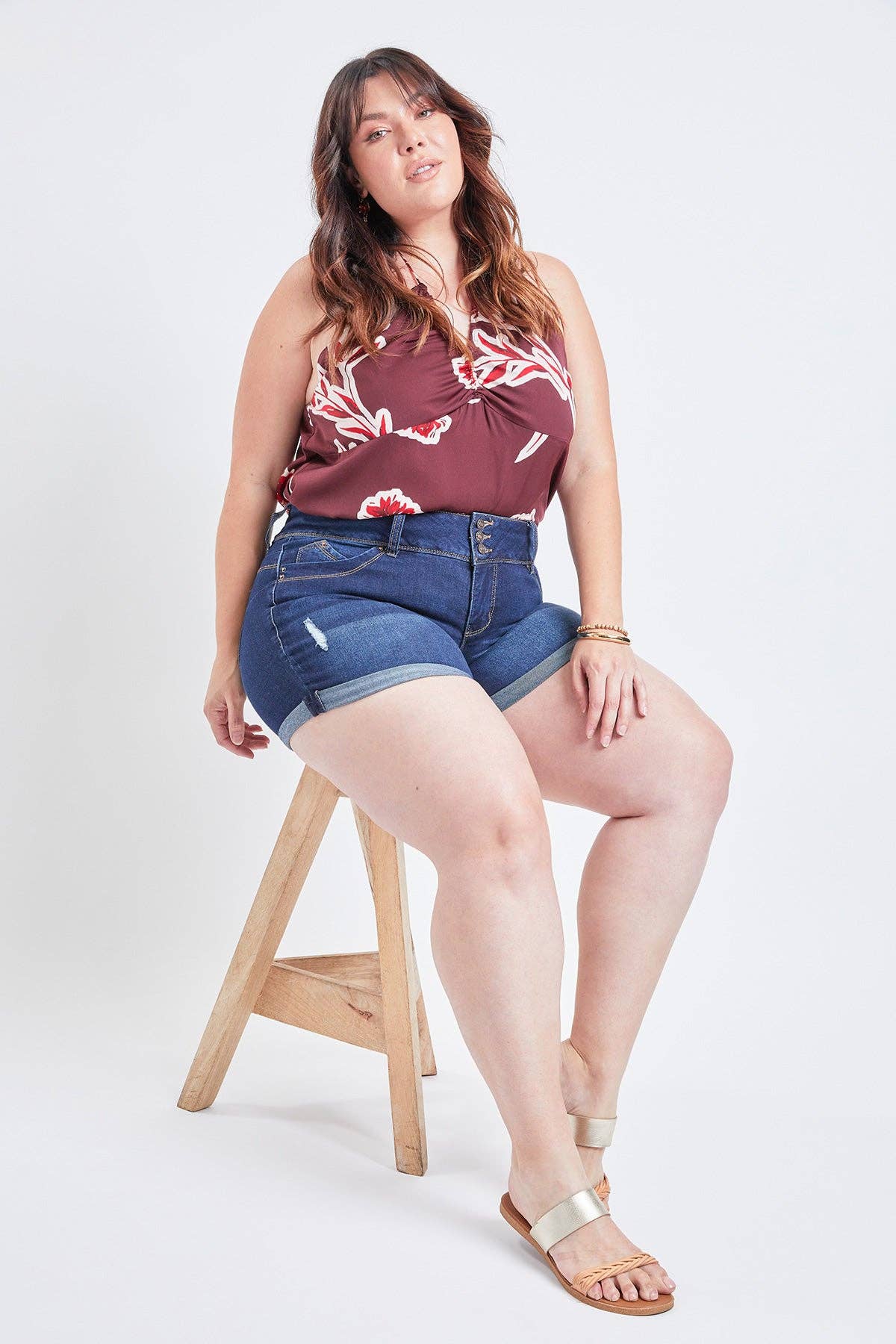 Missy Plus Size WannaBettaButt 3-Button Cuffed Shorts