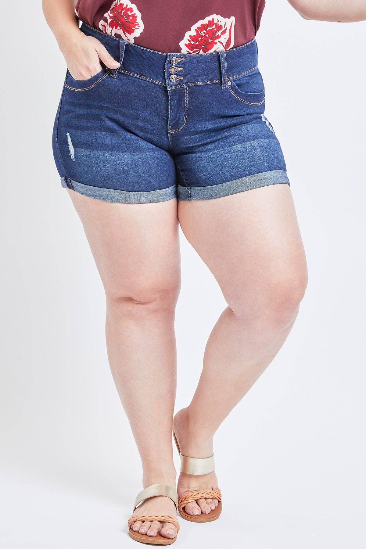 Missy Plus Size WannaBettaButt 3-Button Cuffed Shorts